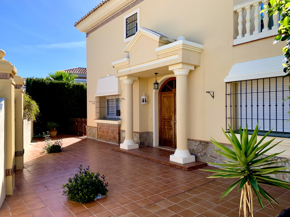 Villa for sale in Mijas Golf