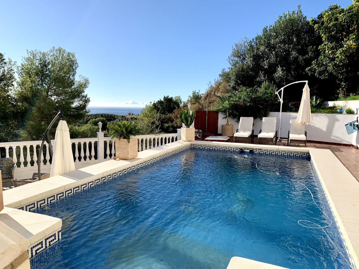 Villa en venta en Mijas Pueblo - Peña Blanquilla