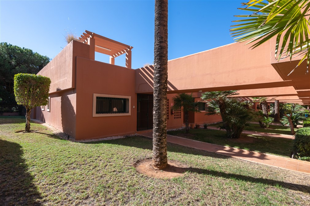 Flat for sale in Cabopino-Artola (Marbella)