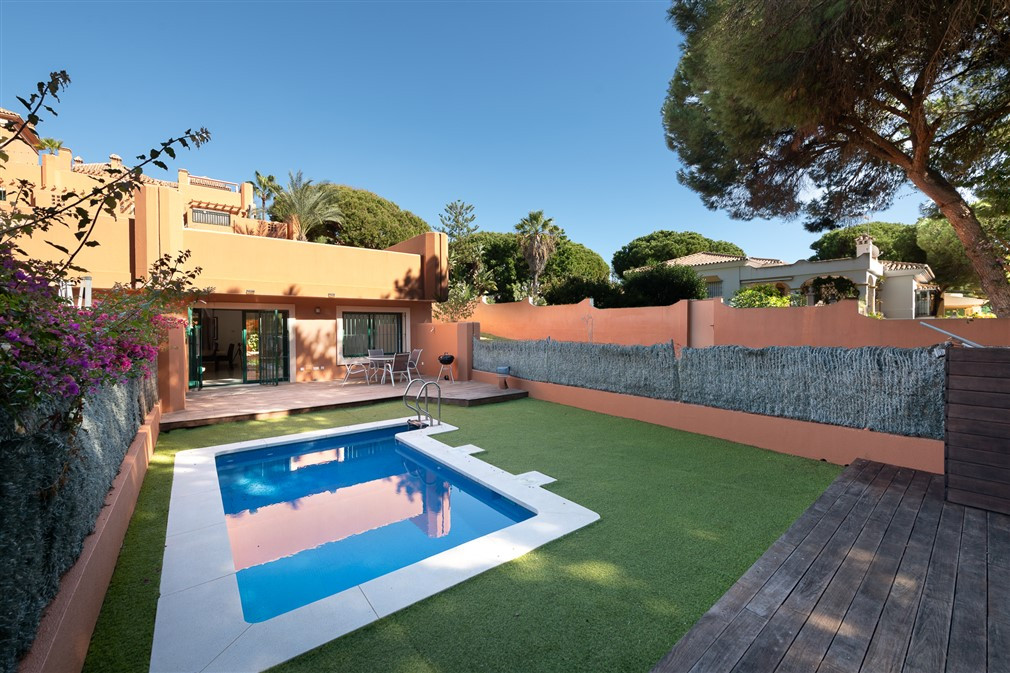 Piso en venta en Cabopino-Artola (Marbella)