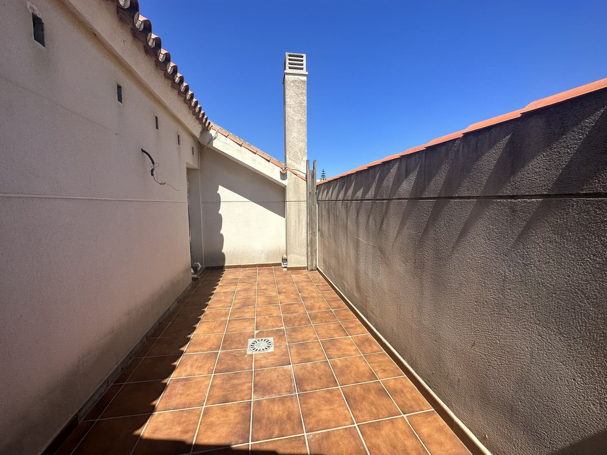 Casa en venta en Zona Sohail (Fuengirola)