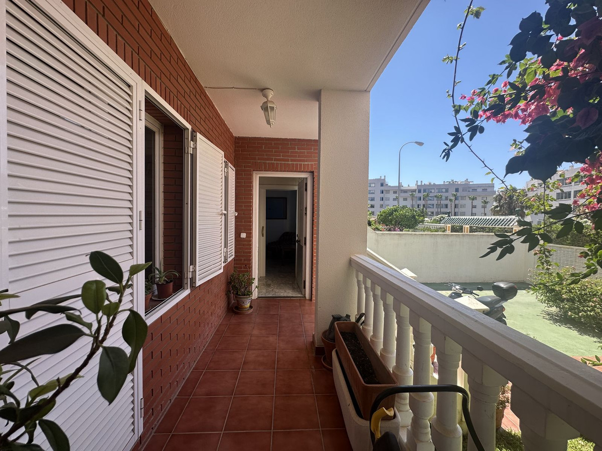 House for sale in Zona Sohail (Fuengirola)