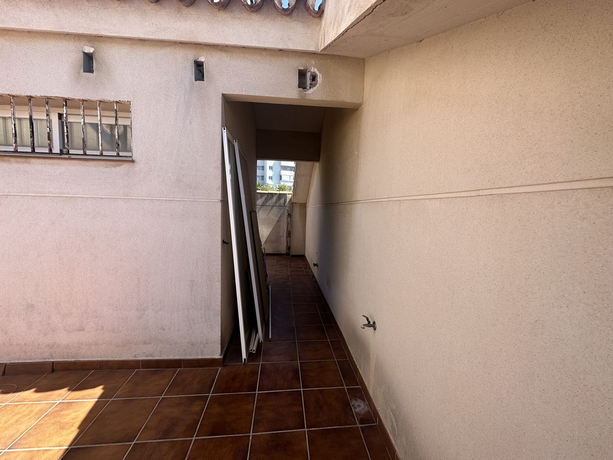 Casa en venta en Zona Sohail (Fuengirola)