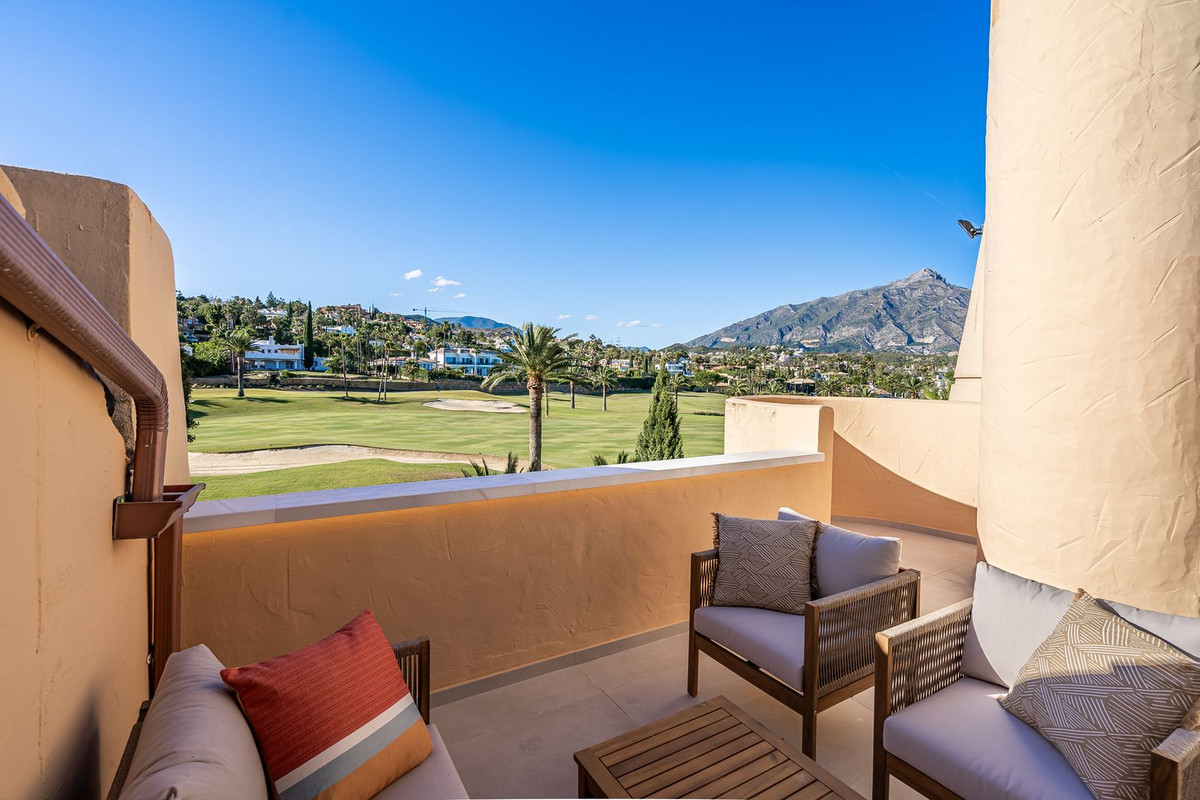 Penthouse for sale in Nueva Andalucía (Marbella)