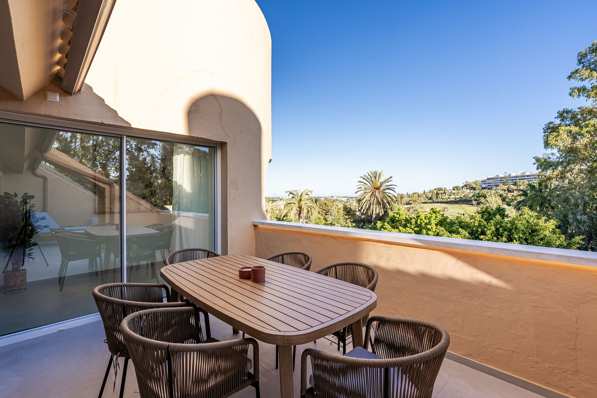 Penthouse for sale in Nueva Andalucía (Marbella)