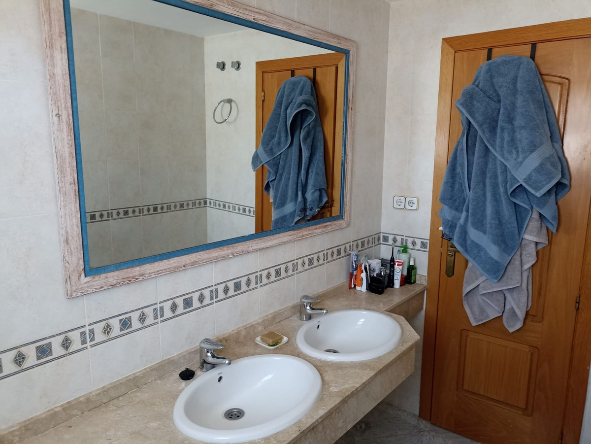 Flat for sale in Zona Sohail (Fuengirola)