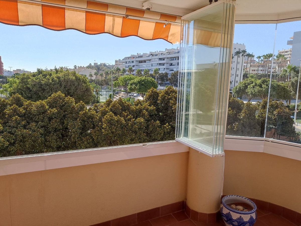 Flat for sale in Zona Sohail (Fuengirola)