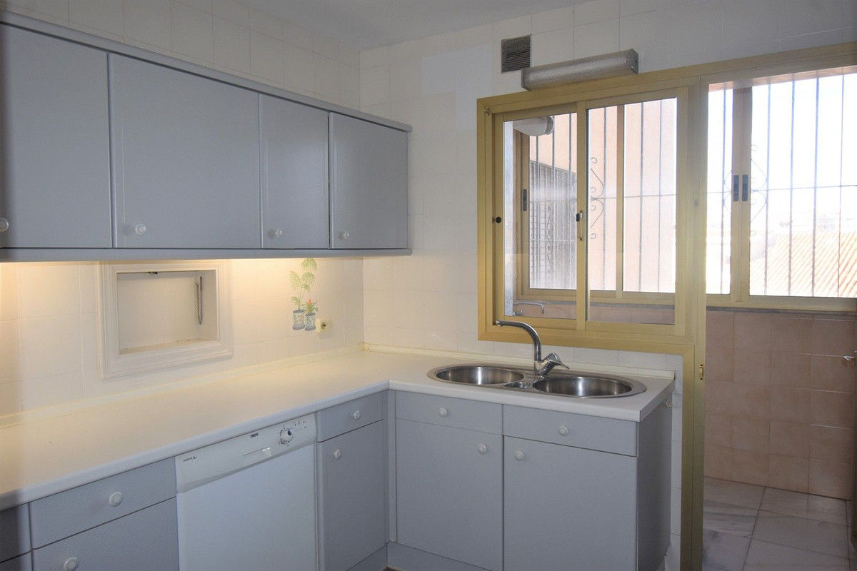 Flat for sale in Zona Puerto Deportivo (Fuengirola)