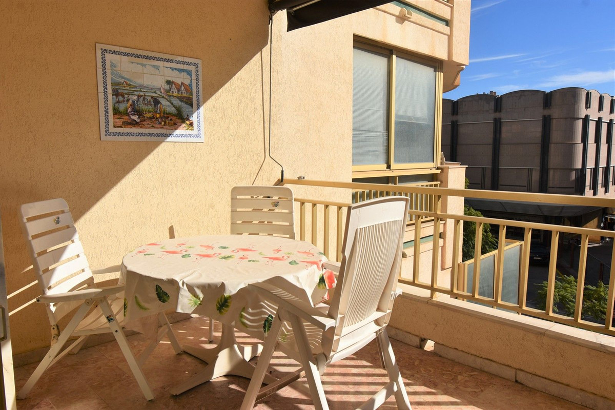 Flat for sale in Zona Puerto Deportivo (Fuengirola)