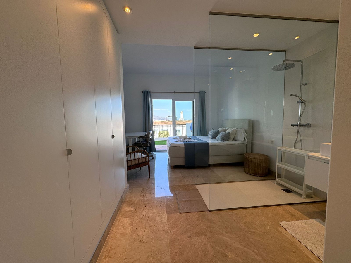 Flat for sale in Nueva Andalucía (Marbella)